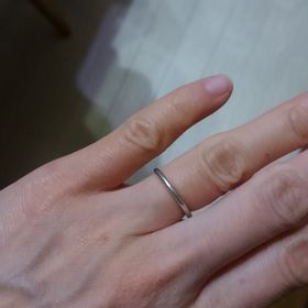 【4℃ BRIDAL(ヨンドシーブライダル)の口コミ】 着けてる感じがしない。普段から付けるので邪魔にならないものを探してい…