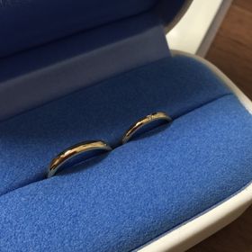【銀座ダイヤモンドシライシの口コミ】 デザインがシンプルで気に入りました。
ダイヤの数や入れ方、リングの太さ…