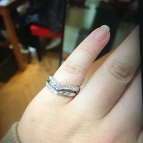 【TRECENTI(トレセンテ)の口コミ】 エンゲージリング、マリッジリングともに煌びやかで華やかに見えて良かっ…