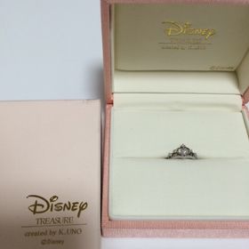 【ケイウノ ブライダル(K.UNO BRIDAL)の口コミ】 ディズニー関連の指輪を贈ろうと考え吟味した中で、実物が際立って精巧に…