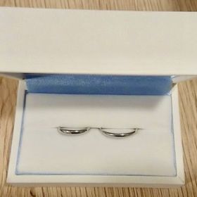 【SUEHIRO(スエヒロ)の口コミ】 シンプルでお安い！
シンプルなリングを探していてネットでいろいろ検索し…