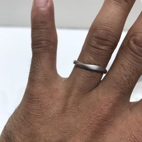 【エクセルコダイヤモンド(EXELCO DIAMOND)の口コミ】 配色は一色でシンプルですが、ノーデザインではない為お洒落な感じが好み…