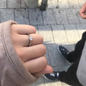 【GALA JEWELRY(ガラジュエリー)の口コミ】 日常的に使えるように引っかかりの少ないデザインにしました。冬の長袖や…