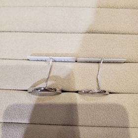 【TRECENTI(トレセンテ)の口コミ】 シンプルでありながらリング部分に少し切り返しがあり、結婚指輪らしいデ…