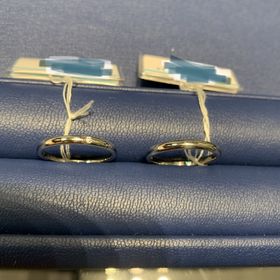 【銀座ダイヤモンドシライシの口コミ】 シンプルなデザインに惹かれました。
素材もプラチナ純度が高い素材になっ…