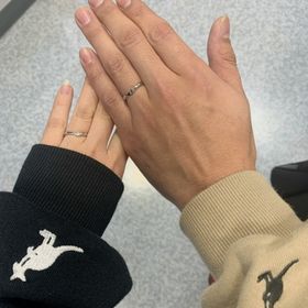 【アイプリモ(I-PRIMO)の口コミ】 私は指が短いのがコンプレックスで
V字のデザインをつけたときに一番
しっ…