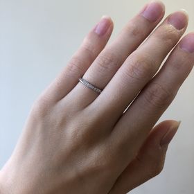 【銀座ダイヤモンドシライシの口コミ】 最初はシンプルに何も装飾されていないものを希望していましたが、試着し…