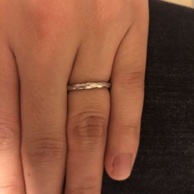 【銀座ダイヤモンドシライシの口コミ】 他社にはないデザインとアフターサービスの充実性で選びました。特に結婚…