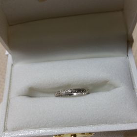 【Maxi(マキシ)の口コミ】 ずっとつけるものなので仕事や家事など普段の生活の中でも邪魔にならない…