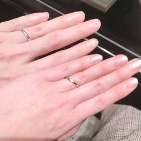 【銀座ダイヤモンドシライシの口コミ】 事前に他ブランドの指輪などもデザインを探して見ていましたが、一目惚れ…