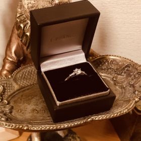 【アイプリモ(I-PRIMO)の口コミ】 どれが良いか分からない私に店員さんが親身になって決めて下さり今のデザ…