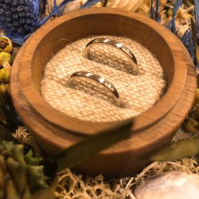 【鎌倉彫金工房の口コミ】 婚約指輪には憧れのブランドがありましたが、結婚指輪は特にブランドにこ…