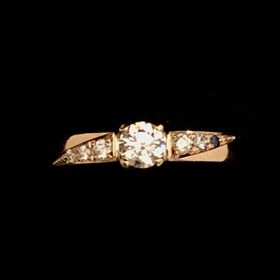 【TANZO.(鍛造指輪)の口コミ】 過去の製造したものを参考にさせて頂きながら石の種類を左右非対称にした…