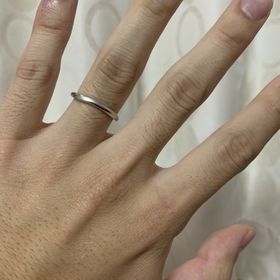 【銀座ダイヤモンドシライシの口コミ】 指輪のデザインの種類が多く、自分に合ったものをしっかりと探すことがで…