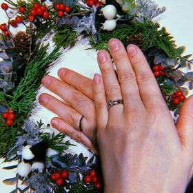 【ラザール ダイヤモンド(LAZARE DIAMOND)の口コミ】 婚約指輪と結婚指輪の重ね付けを考えていたため、ラザール ダイアモンドで…