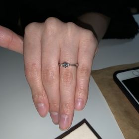 【アイプリモ(I-PRIMO)の口コミ】 デザインがぴったりだと思ったからです。デザインも可愛らしい感じがあり…