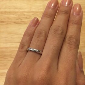 【ティファニー(Tiffany & Co.)の口コミ】 ダイヤモンドが入ってるもので、なおかつプラチナのものが良かった。ハー…