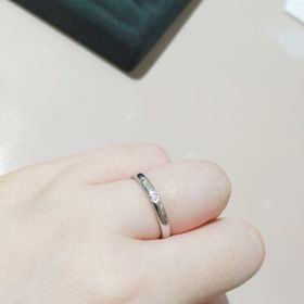 【TRECENTI(トレセンテ)の口コミ】 初めにパンフレットを見せて頂いて、指輪のデザインに一目惚れ。色々なデ…