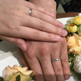 【Pinky&Dianne(ピンキー＆ダイアン)の口コミ】 比較的低価格で、シンプルなデザインにしたいのと、色はシルバー系を選び…