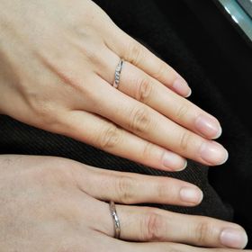 【アイプリモ(I-PRIMO)の口コミ】 シンプルで石の無いものばかりを試着していたのですが、担当の方が似合い…