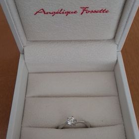 【アンジェリックフォセッテ(Angelique Fossette)の口コミ】 プロポーズリングで、最初の枠組みは仮のものでした。それもそれでかわい…