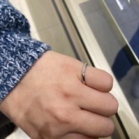 【ROYAL ASSCHER(ロイヤル・アッシャー)の口コミ】 ダイヤが綺麗でした。特別感があり、他にはない感じが魅力的でした。種類…