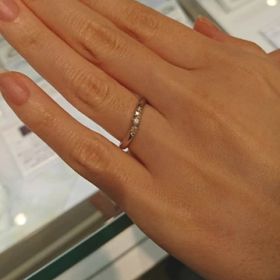 【festaria bijou SOPHIA(フェスタリア ビジュソフィア)の口コミ】 拡大すると星の形が確認できるダイヤモンドが決め手ですね。キラキラとし…