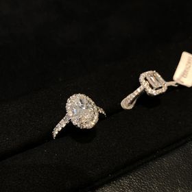 【グラフ(GRAFF)の口コミ】 名古屋に出掛けた際にせっかくだからと、宝石に詳しい妹と見に行きました…