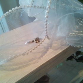 【COLANY(コラニー)の口コミ】 コラニーの指輪の着け心地が最高で、とても気にいっています(^^)/
決め手…