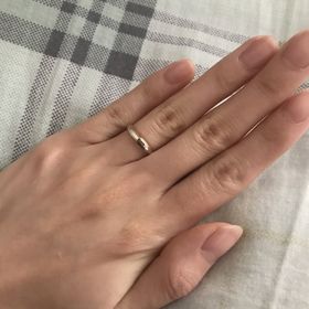 【アイプリモ(I-PRIMO)の口コミ】 二層になっている結婚指輪を探していました。付けたところやっぱり可愛か…