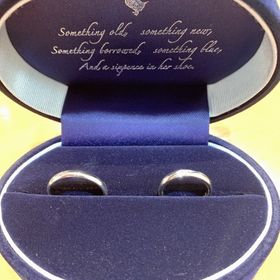 【Something Blue(サムシングブルー)の口コミ】 指輪の決めては最初金の指輪かプラチナの指輪で迷ってました！
いろいろな…