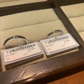 【TRECENTI(トレセンテ)の口コミ】 デザインが凄くよく、ダイヤの輝きはもちろんよく、特にプラチナ部分の輝…