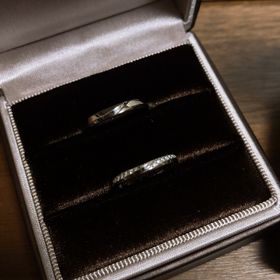 【アイプリモ(I-PRIMO)の口コミ】 細身でメレダイヤがたくさん付いていてキラキラしたデザインを探していま…