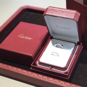 【カルティエ(Cartier)の口コミ】 私生活に馴染むものがよくて、カルティエのプラチナ バレリーナに決めまし…