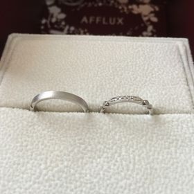 【AFFLUX(アフラックス)の口コミ】 デザインに迷っていた時に、店員さんが２つのデザインが楽しめると出して…