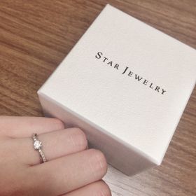 【STAR JEWELRY(スタージュエリー)の口コミ】 細身のデザインがよくて、でもシンプルすぎるデザインは嫌だったのでこれ…