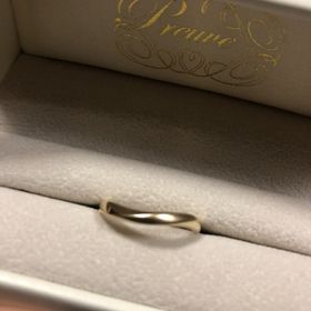 【Preuve(プルーヴ)の口コミ】 セミオーダーで、デザイン･素材･リングの中に入れる誕生石･刻印･シークレ…