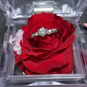 【SIND BAD(シンドバット)】の口コミ 店員の方の対応が親切丁寧でとても良かったです。
郡山市近辺で婚約指輪を...