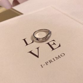 【アイプリモ(I-PRIMO)の口コミ】 直線形状の指輪は最初から候補になく曲線美にこだわったデザインを何種類…