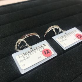 【TRECENTI(トレセンテ)の口コミ】 男性用は、ウェーブカットのシンプルなデザインで、着けやすかったです。
…