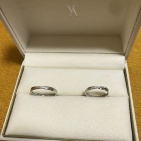 【ヴァンドーム青山(VENDOME AOYAMA)の口コミ】 婚約指輪と結婚式はなかったため、
「結婚指輪は100％納得のいくデザイン…
