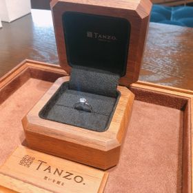 【TANZO.(鍛造指輪)の口コミ】 ダイヤモンドの持ち込みが可能なこと、またデザインが豊富なこと、製作段…