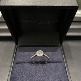 【ラザール ダイヤモンド(LAZARE DIAMOND)の口コミ】 指輪のデザイン、ダイヤモンドの質と輝き。
たくさんの種類つけてみて写真…