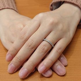 【COLANY(コラニー)の口コミ】 手が小さいためひと粒ダイヤより合うのはエタニティリングだと思い、決め…