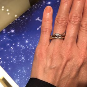 【ギンザタナカブライダル(GINZA TANAKA BRIDAL)の口コミ】 夫の手は大きめでゴツゴツ、私は小さく華奢なタイプ。夫に合うマリッジリ…