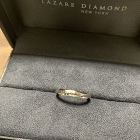 【ラザール ダイヤモンド(LAZARE DIAMOND)の口コミ】 今までの人生で指輪をつけた事がほとんどなかったので、とにかく日常の邪…