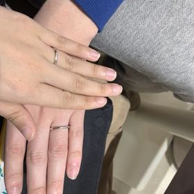 【TRECENTI(トレセンテ)の口コミ】 とてもシンプルでいつまでも使える指輪なので決めました。元々シンプルな…