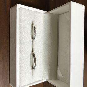 【OCTAVE(オクターヴ)】の口コミ ウェーブのデザインで華美すぎず、細身のものよりしっかりと装着感があるも...