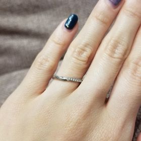 【俄(にわか)の口コミ】 ウェーブの指輪を探していて、理想より緩やかなデザインでしたが、"…