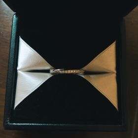 【エクセルコダイヤモンド(EXELCO DIAMOND)の口コミ】 とにかくキラキラしている、いくつか試着して気に入ったものがこれ！！
キ…